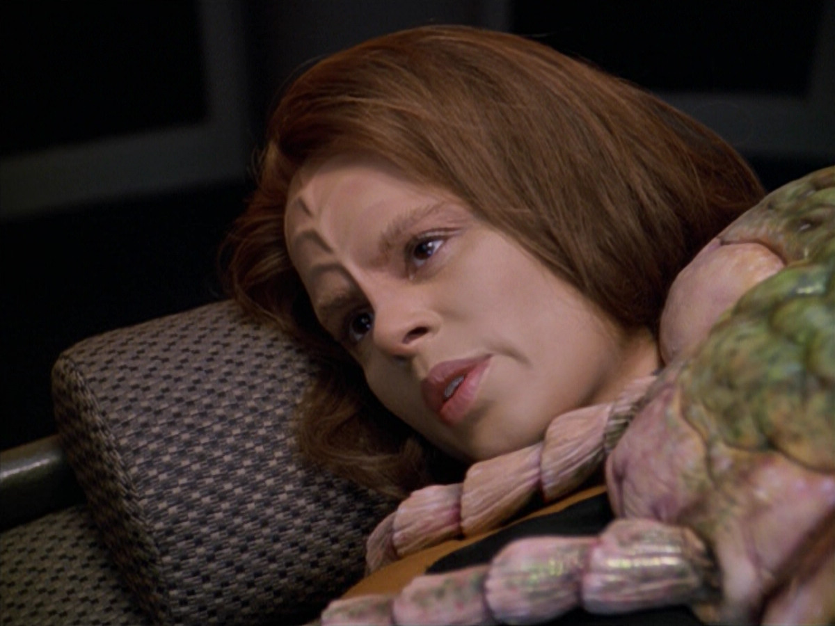 extant_StarTrek_VOY_5x08-NothingHuman_02307.jpg