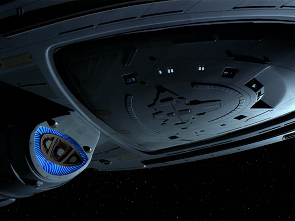 extant_StarTrek_VOY_5x08-NothingHuman_02339.jpg