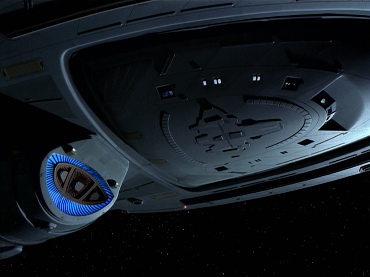 extant_StarTrek_VOY_5x08-NothingHuman_02343.jpg