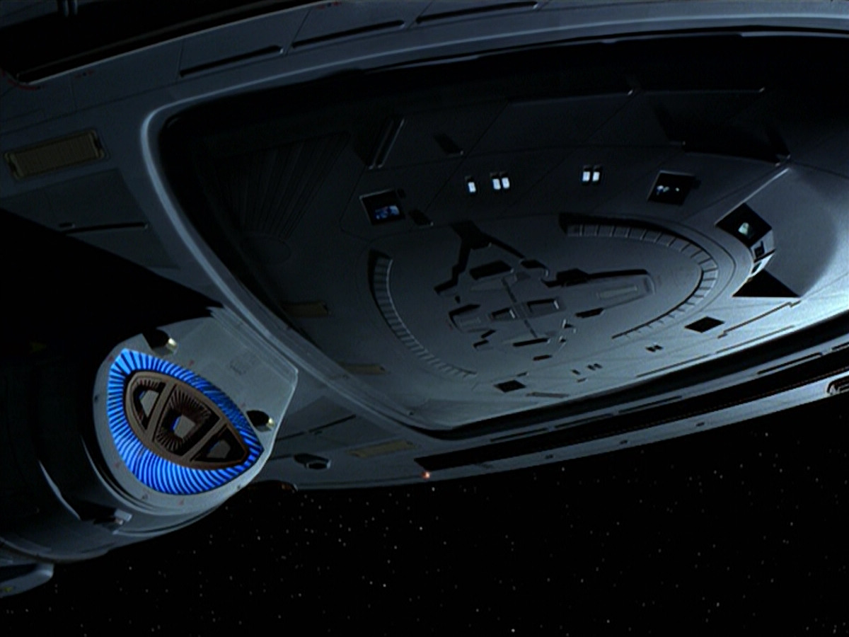 extant_StarTrek_VOY_5x08-NothingHuman_02344.jpg