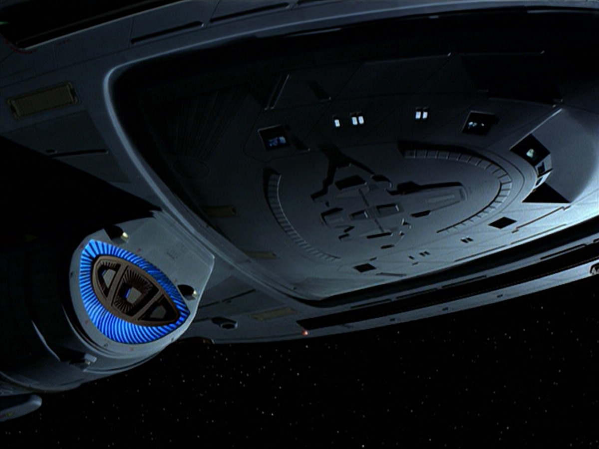 extant_StarTrek_VOY_5x08-NothingHuman_02347.jpg