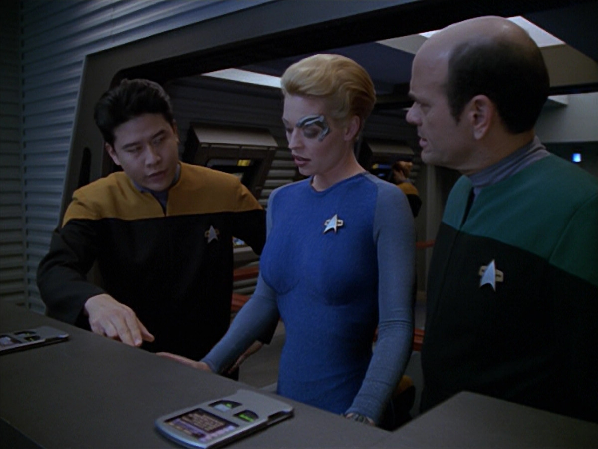 extant_StarTrek_VOY_5x08-NothingHuman_02400.jpg