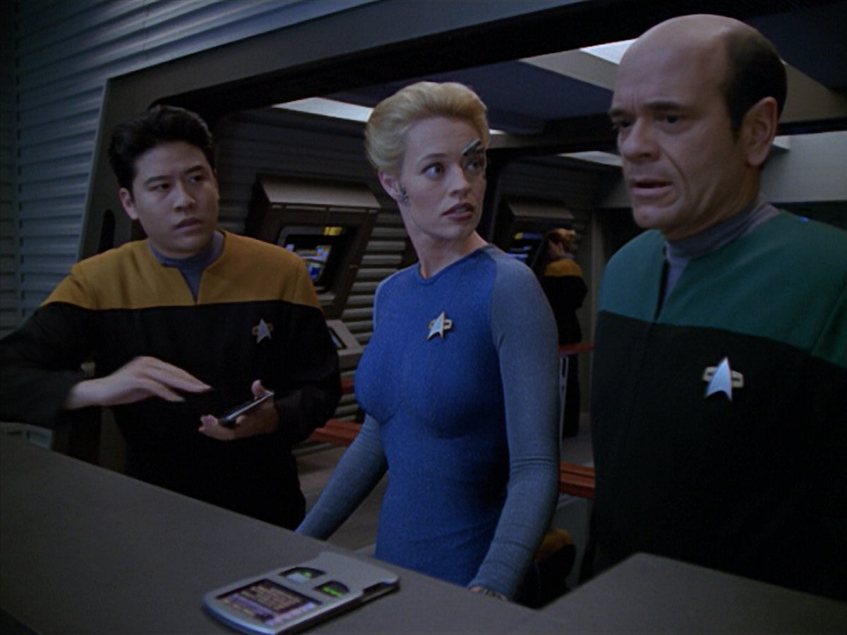 extant_StarTrek_VOY_5x08-NothingHuman_02429.jpg