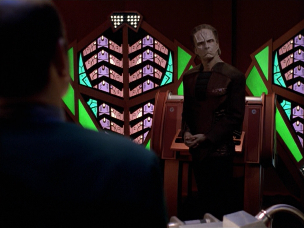 extant_StarTrek_VOY_5x08-NothingHuman_02553.jpg