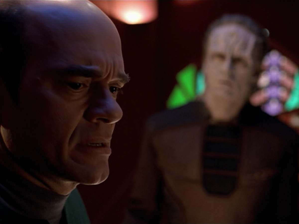 extant_StarTrek_VOY_5x08-NothingHuman_02574.jpg