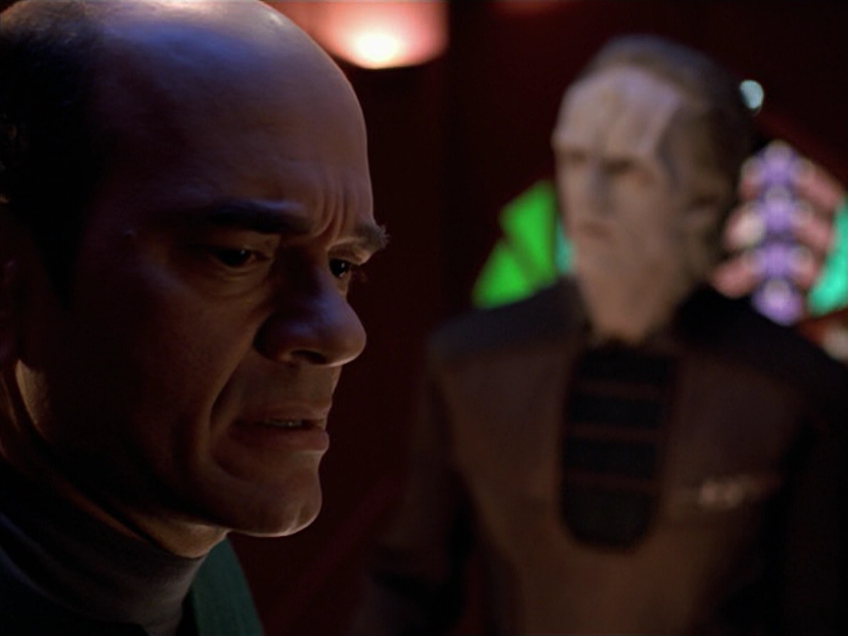 extant_StarTrek_VOY_5x08-NothingHuman_02575.jpg