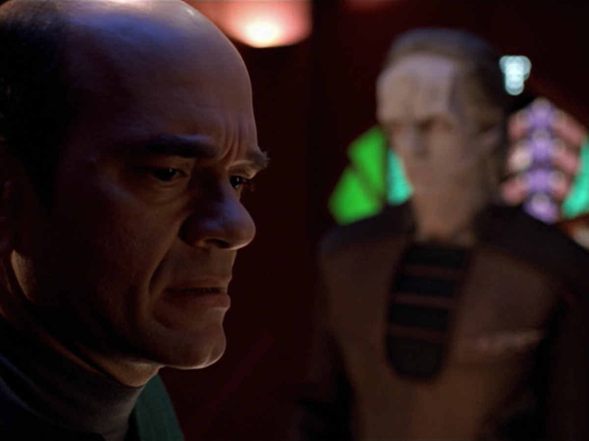 extant_StarTrek_VOY_5x08-NothingHuman_02576.jpg