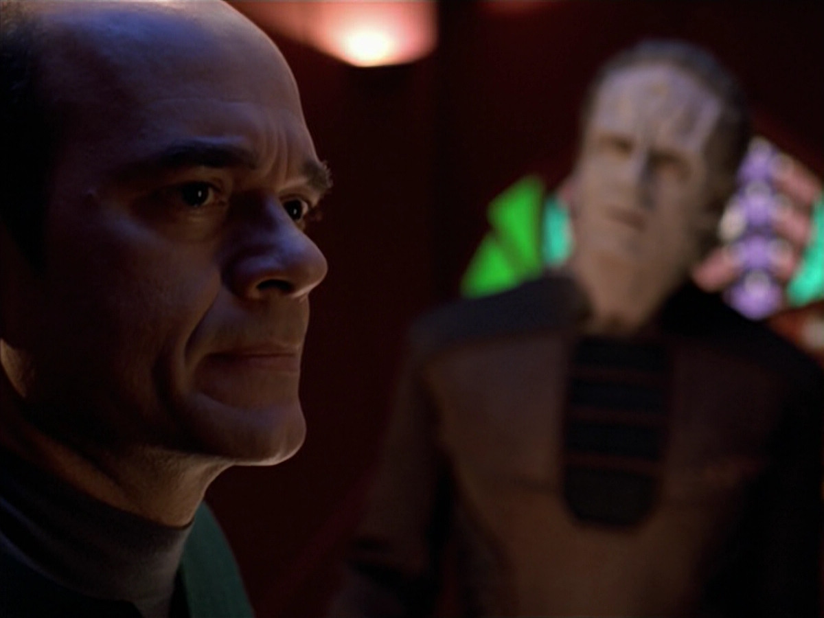 extant_StarTrek_VOY_5x08-NothingHuman_02579.jpg