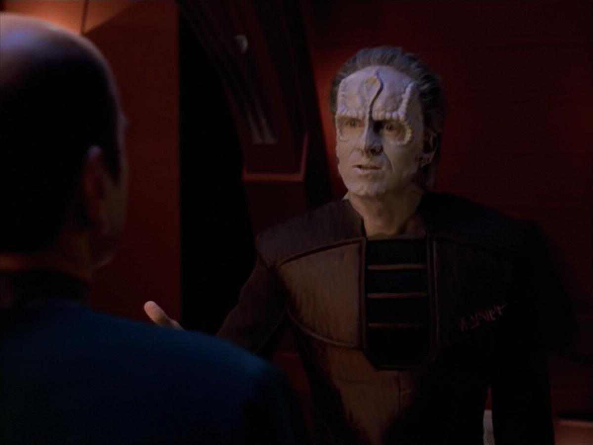 extant_StarTrek_VOY_5x08-NothingHuman_02587.jpg