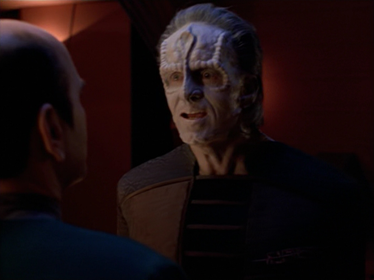 extant_StarTrek_VOY_5x08-NothingHuman_02590.jpg
