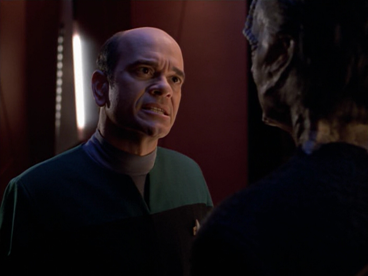 extant_StarTrek_VOY_5x08-NothingHuman_02592.jpg