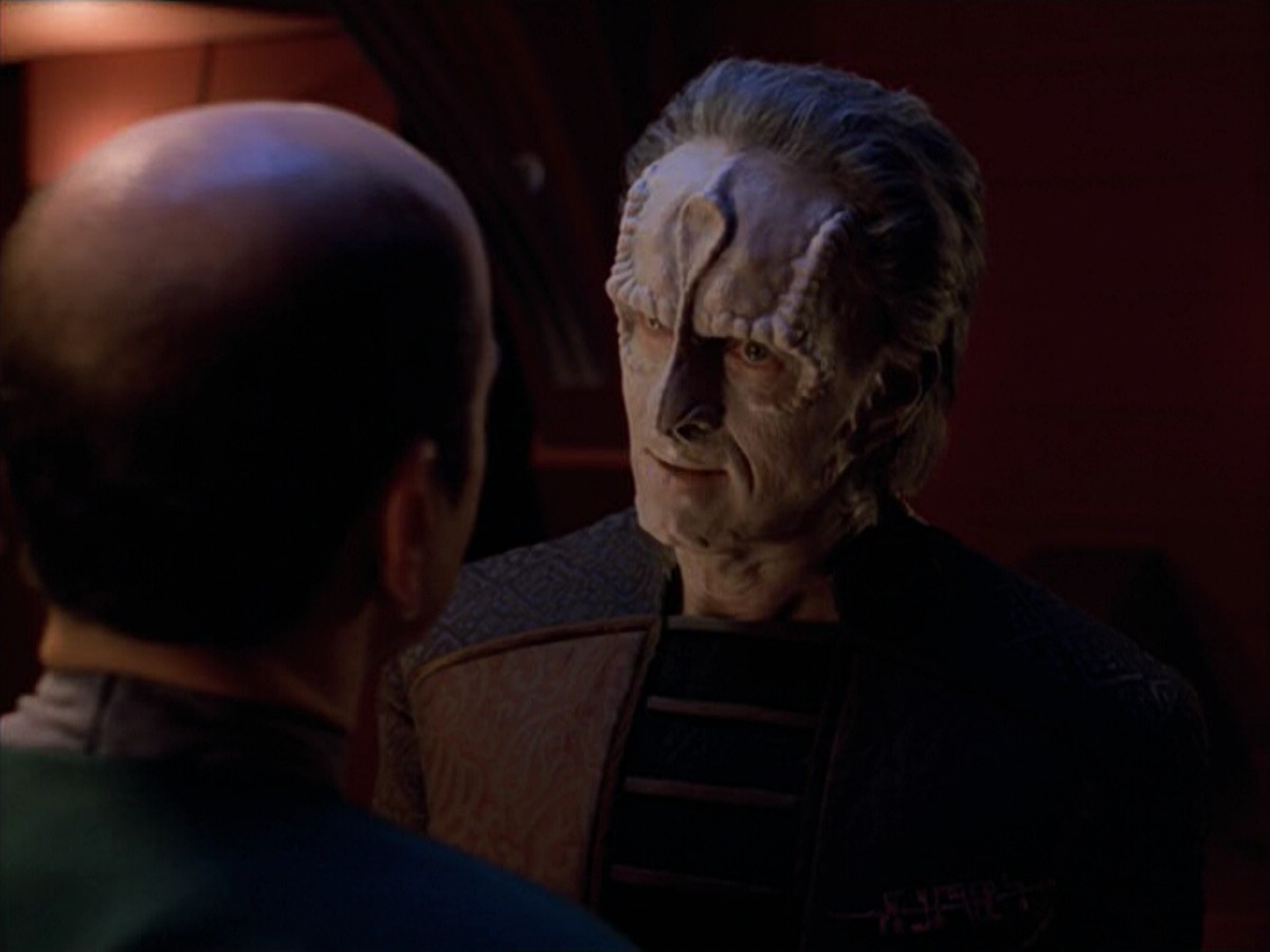 extant_StarTrek_VOY_5x08-NothingHuman_02599.jpg