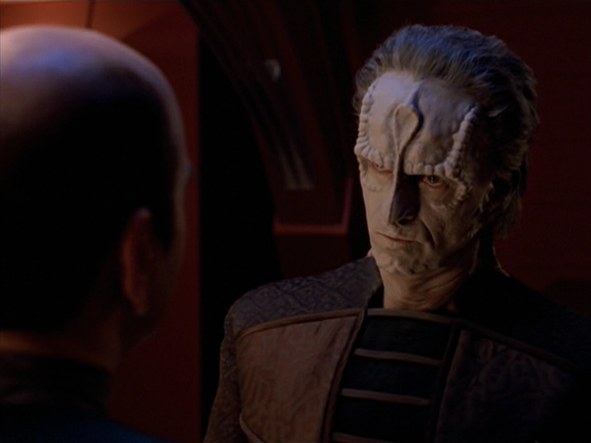 extant_StarTrek_VOY_5x08-NothingHuman_02624.jpg