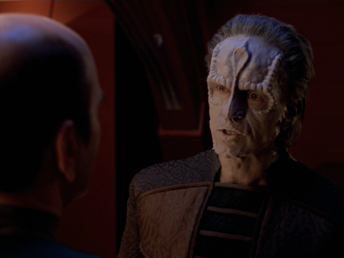 extant_StarTrek_VOY_5x08-NothingHuman_02633.jpg