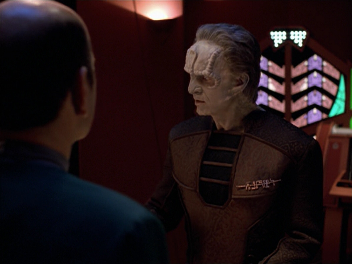 extant_StarTrek_VOY_5x08-NothingHuman_02657.jpg