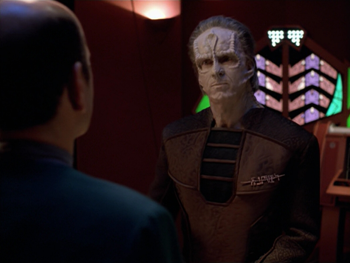 extant_StarTrek_VOY_5x08-NothingHuman_02661.jpg