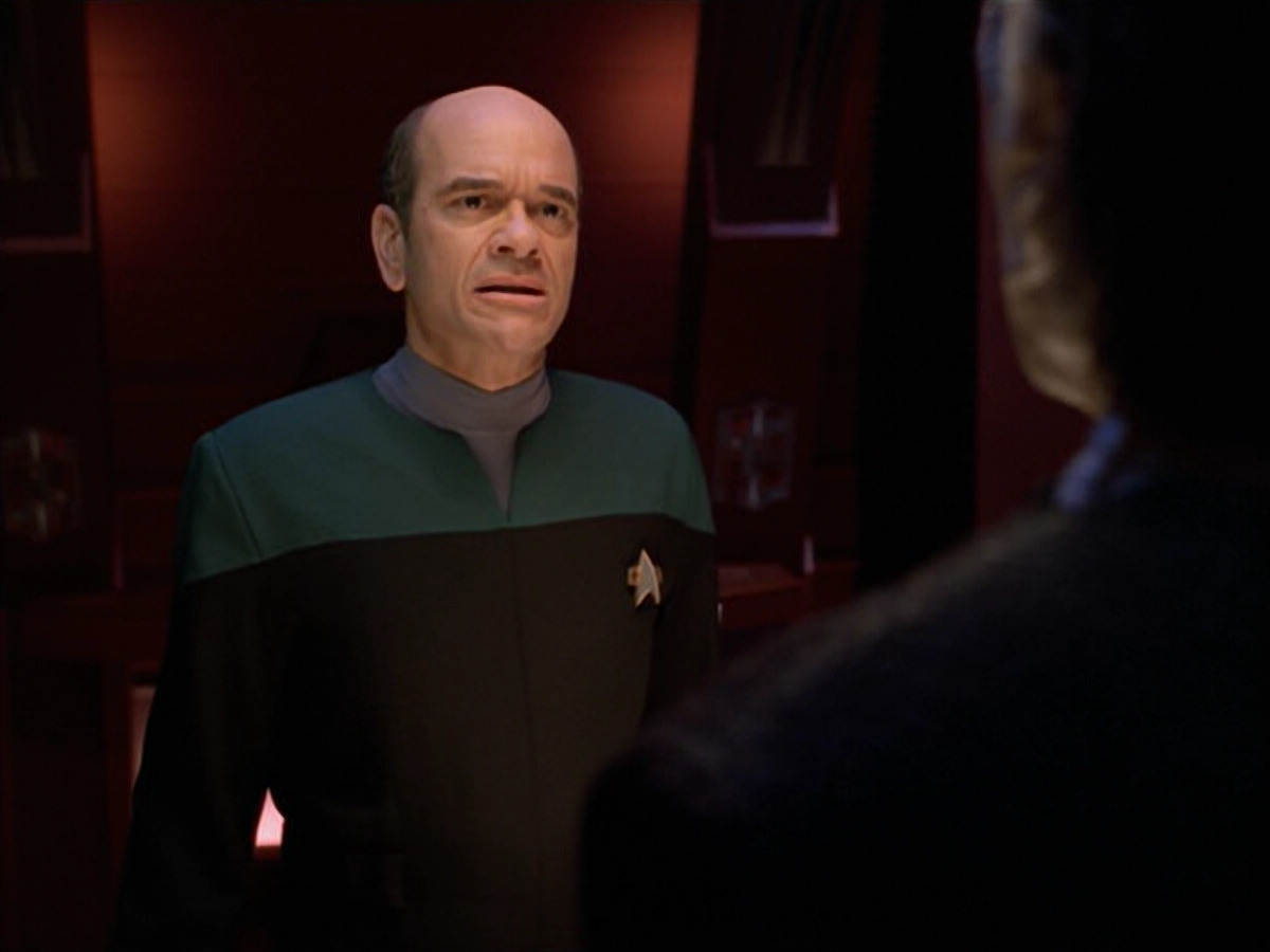 extant_StarTrek_VOY_5x08-NothingHuman_02673.jpg