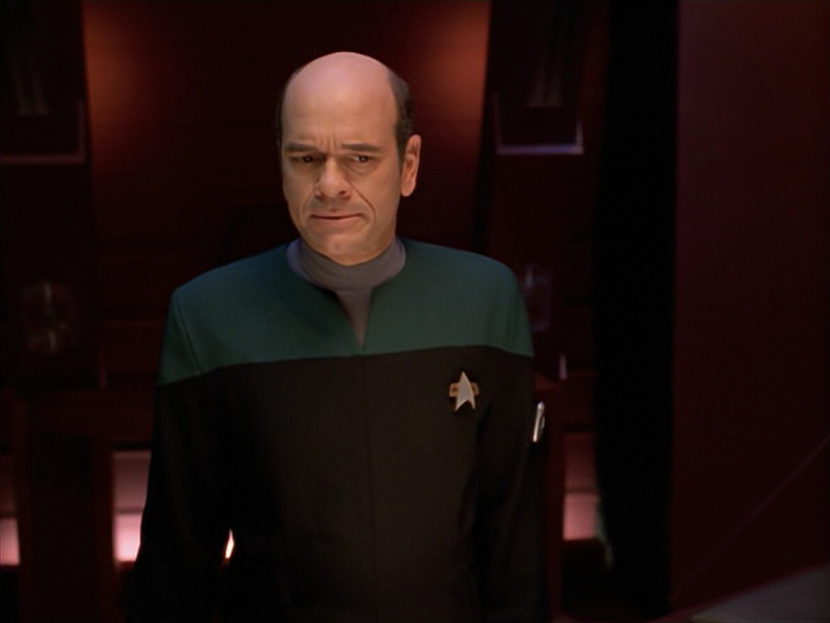 extant_StarTrek_VOY_5x08-NothingHuman_02698.jpg