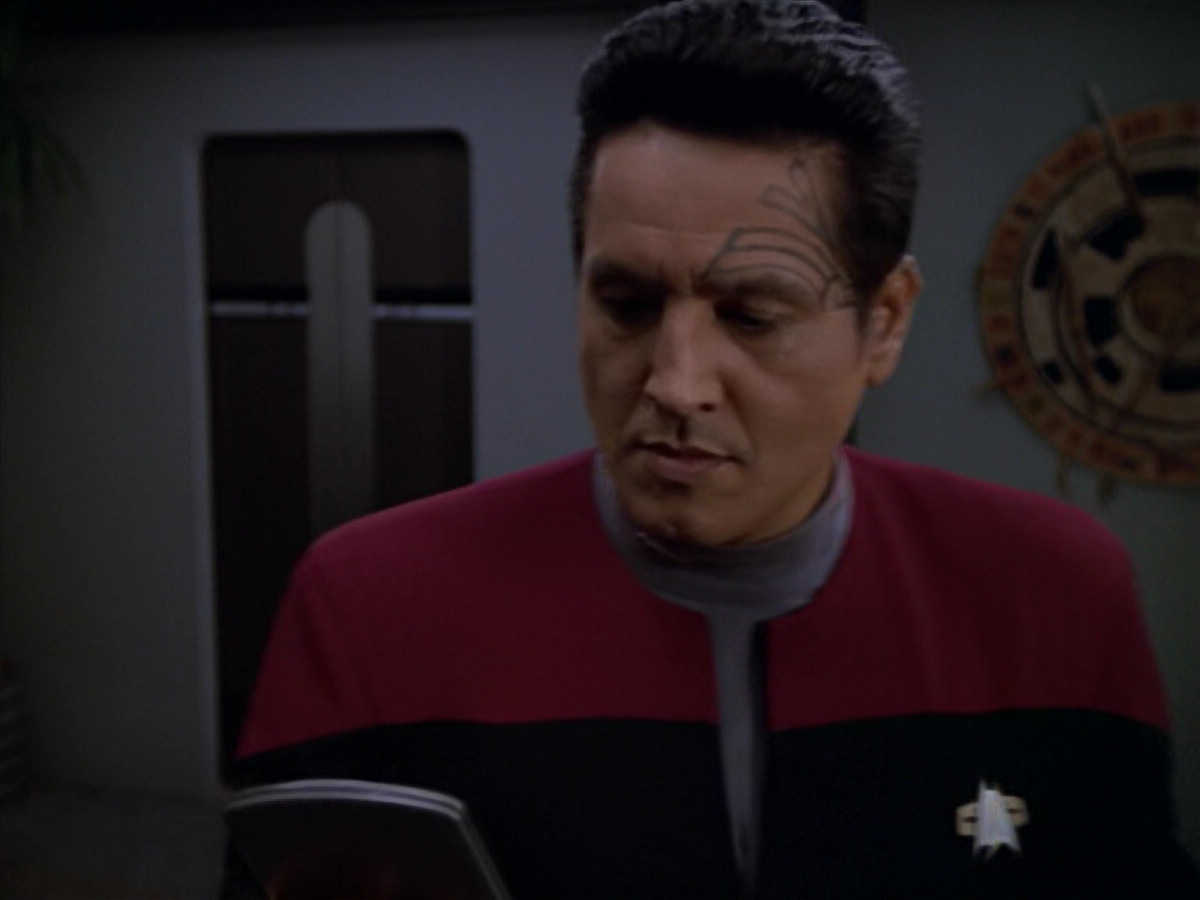 extant_StarTrek_VOY_5x08-NothingHuman_02721.jpg