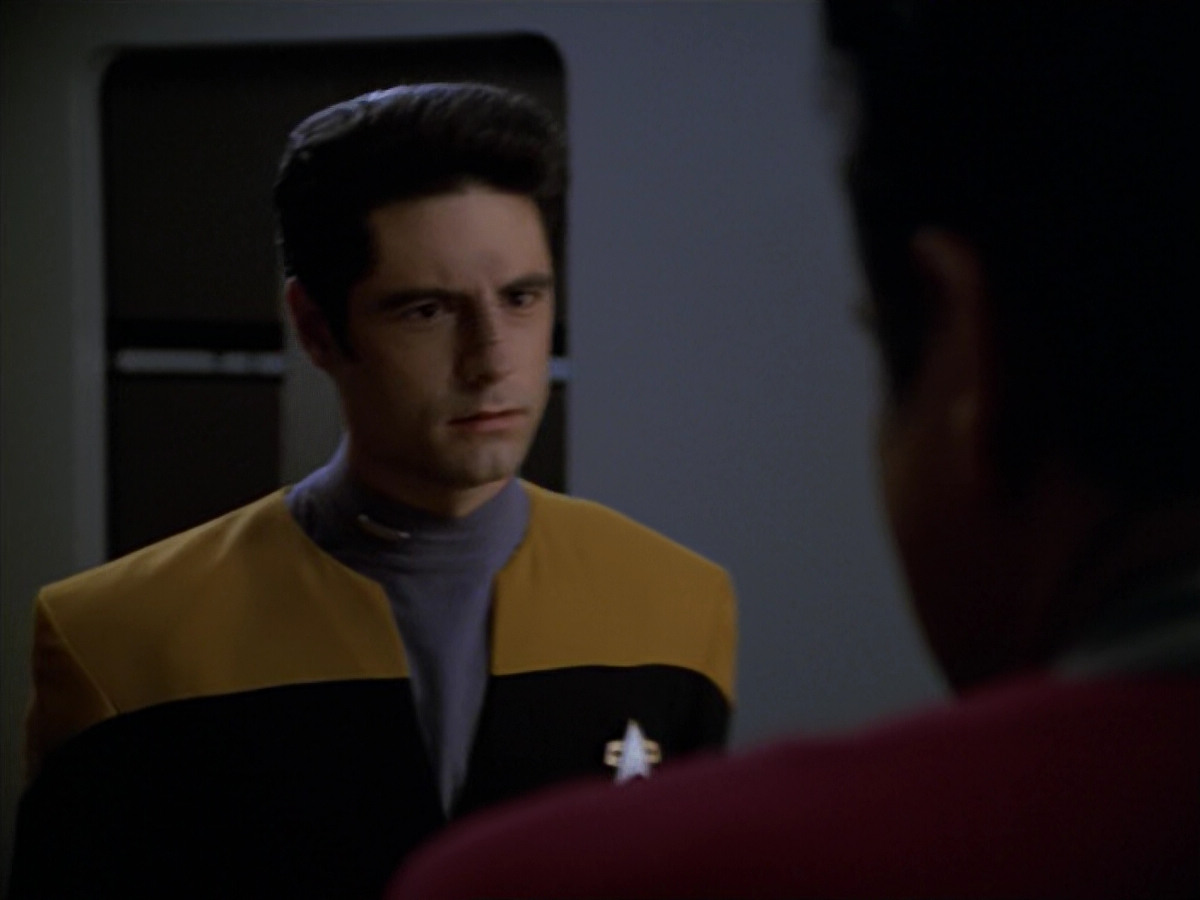 extant_StarTrek_VOY_5x08-NothingHuman_02769.jpg