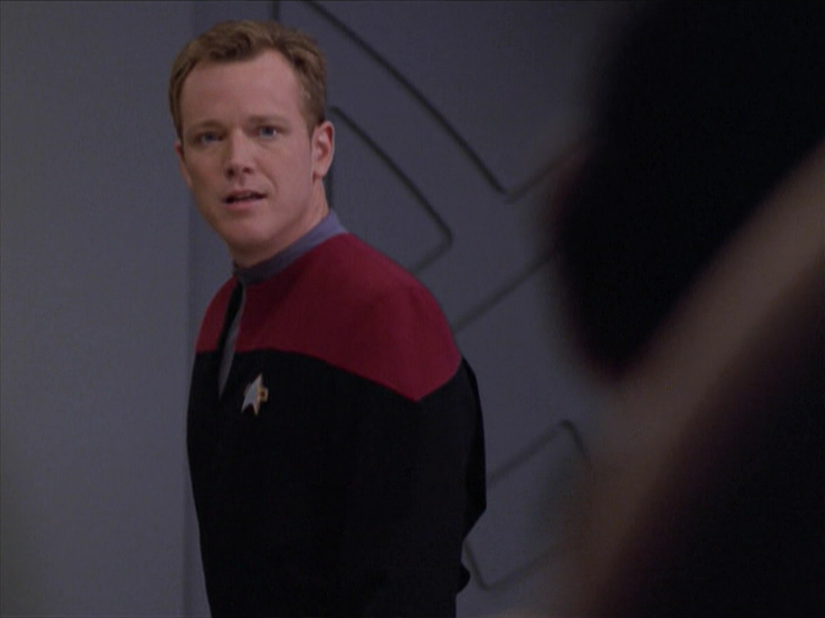 extant_StarTrek_VOY_5x08-NothingHuman_02830.jpg