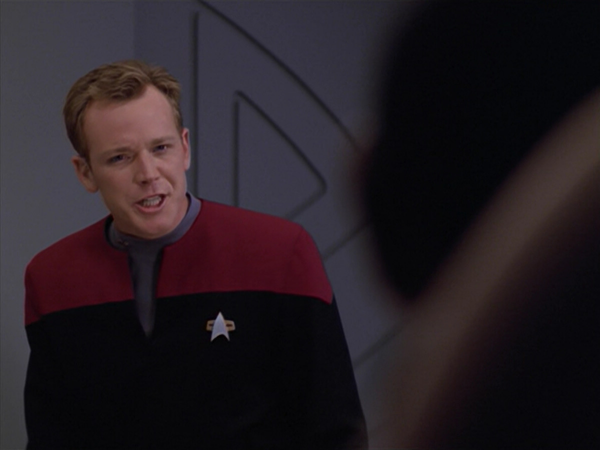 extant_StarTrek_VOY_5x08-NothingHuman_02832.jpg