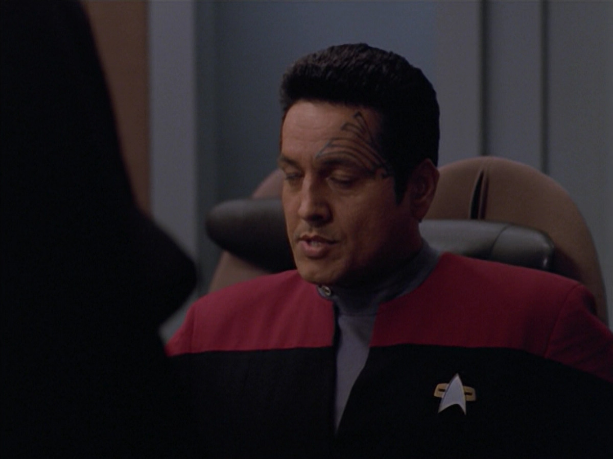 extant_StarTrek_VOY_5x08-NothingHuman_02843.jpg