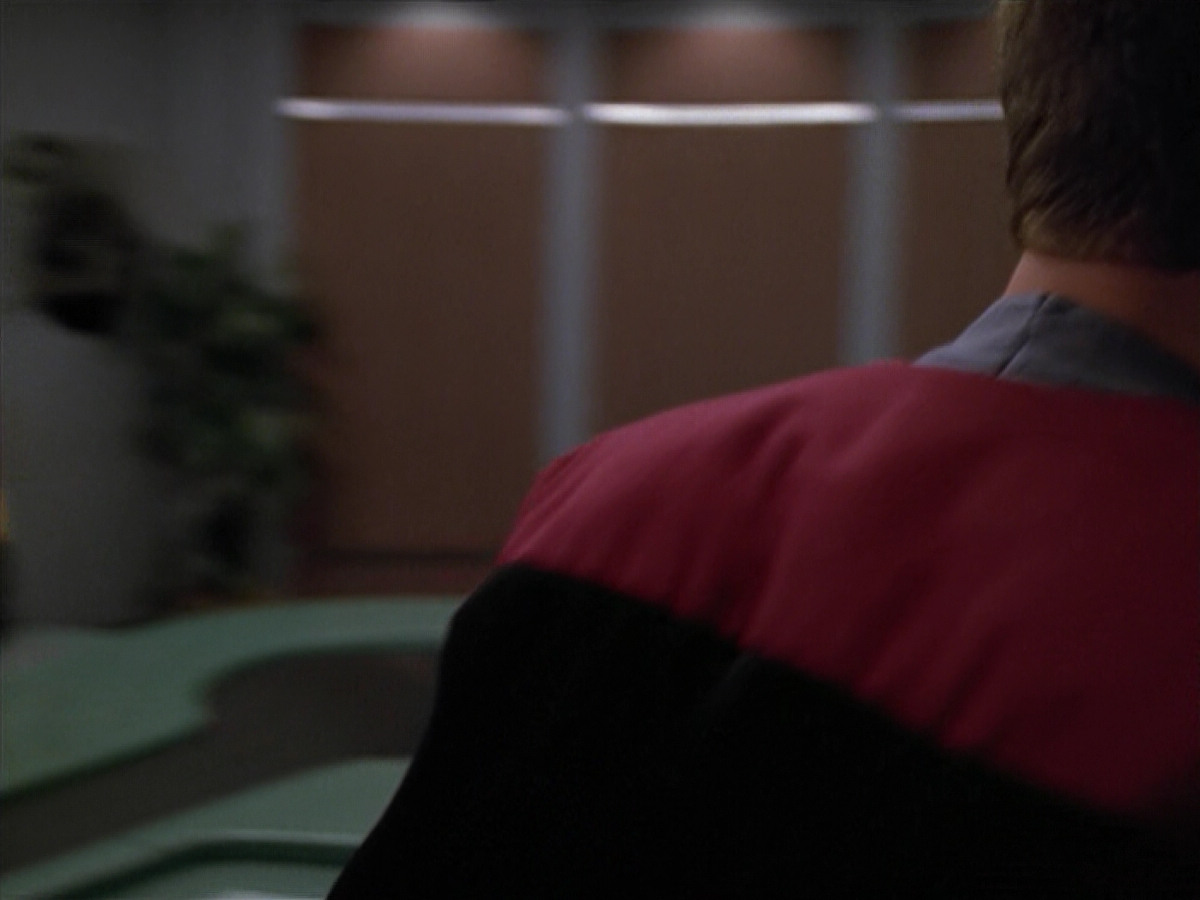 extant_StarTrek_VOY_5x08-NothingHuman_02847.jpg