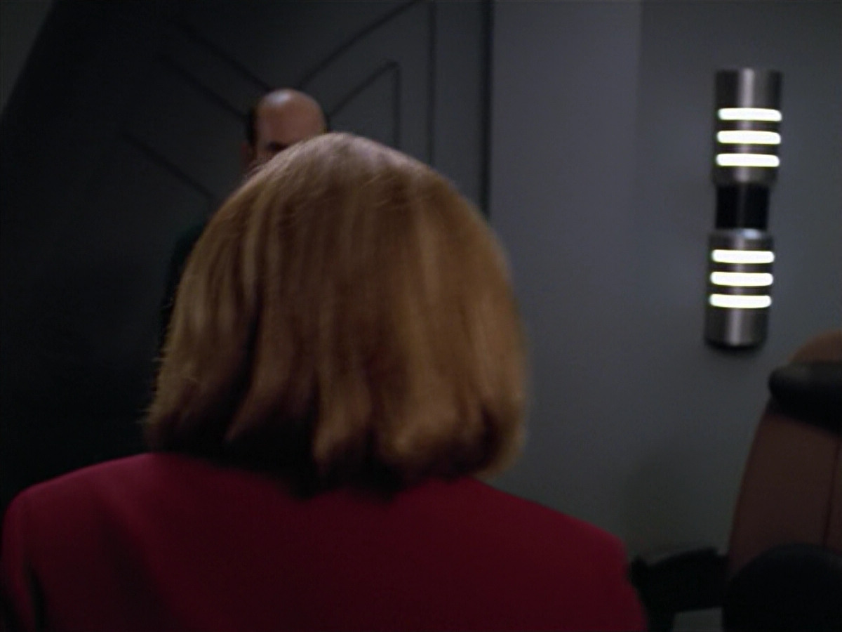 extant_StarTrek_VOY_5x08-NothingHuman_02889.jpg