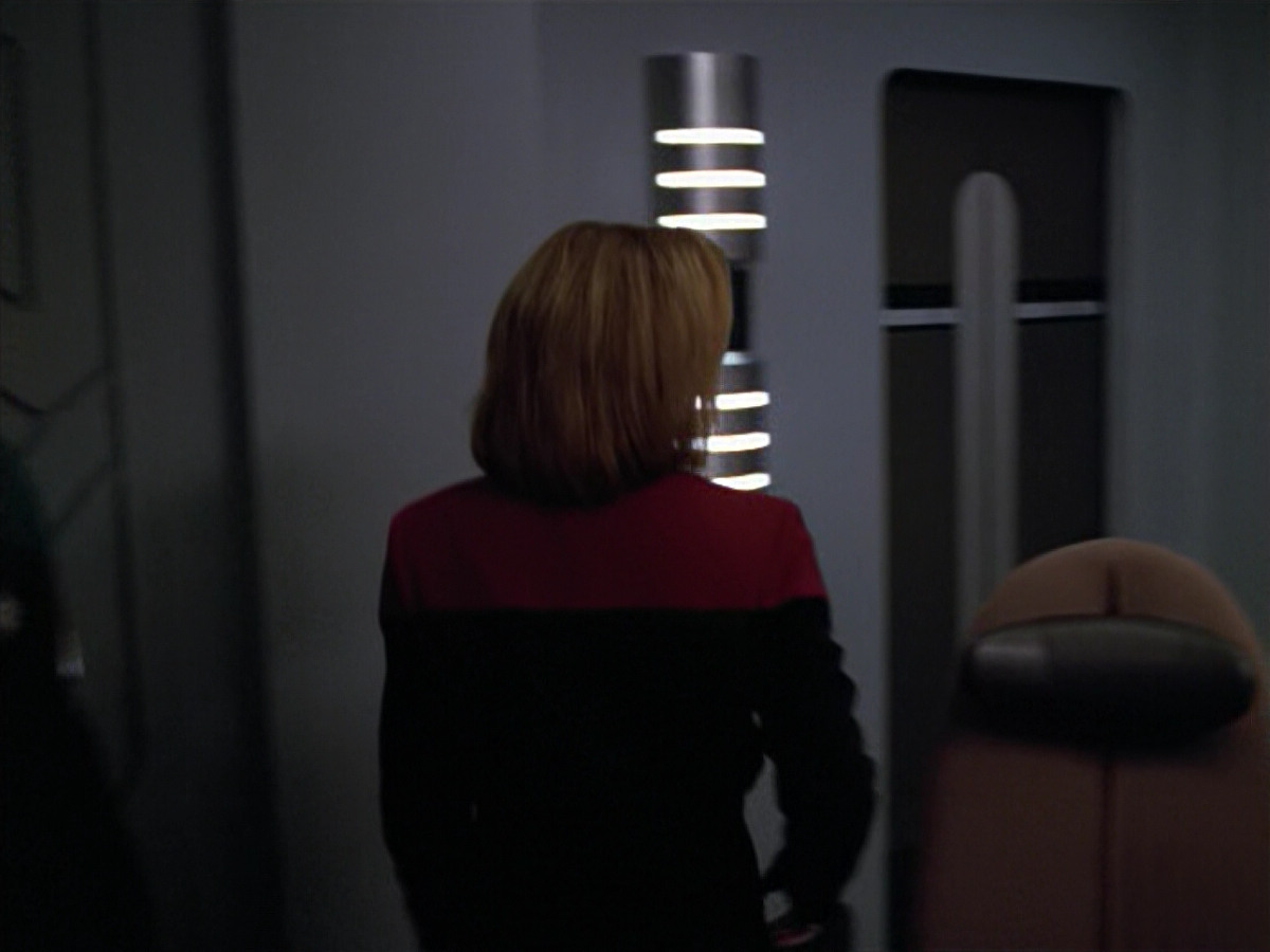 extant_StarTrek_VOY_5x08-NothingHuman_02892.jpg