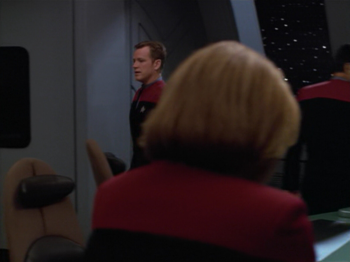 extant_StarTrek_VOY_5x08-NothingHuman_02925.jpg
