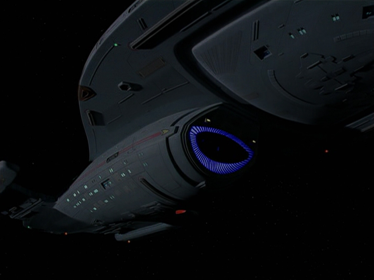 extant_StarTrek_VOY_5x08-NothingHuman_02968.jpg
