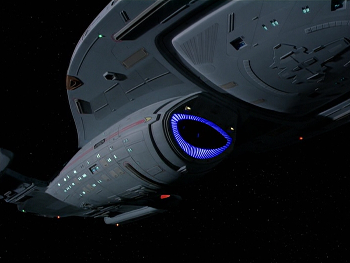 extant_StarTrek_VOY_5x08-NothingHuman_02971.jpg