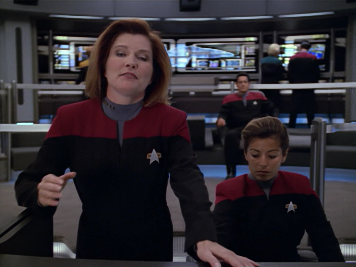 extant_StarTrek_VOY_5x08-NothingHuman_03075.jpg