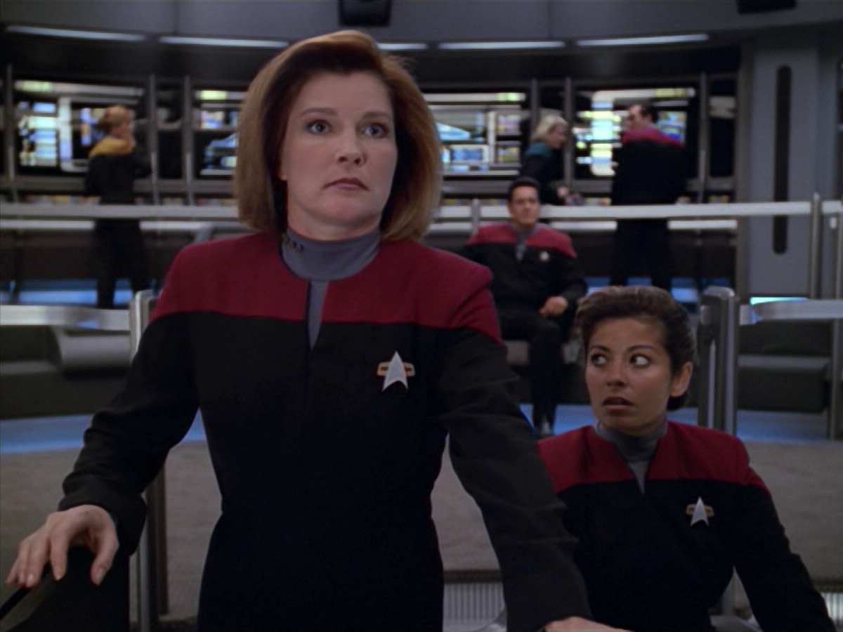 extant_StarTrek_VOY_5x08-NothingHuman_03078.jpg