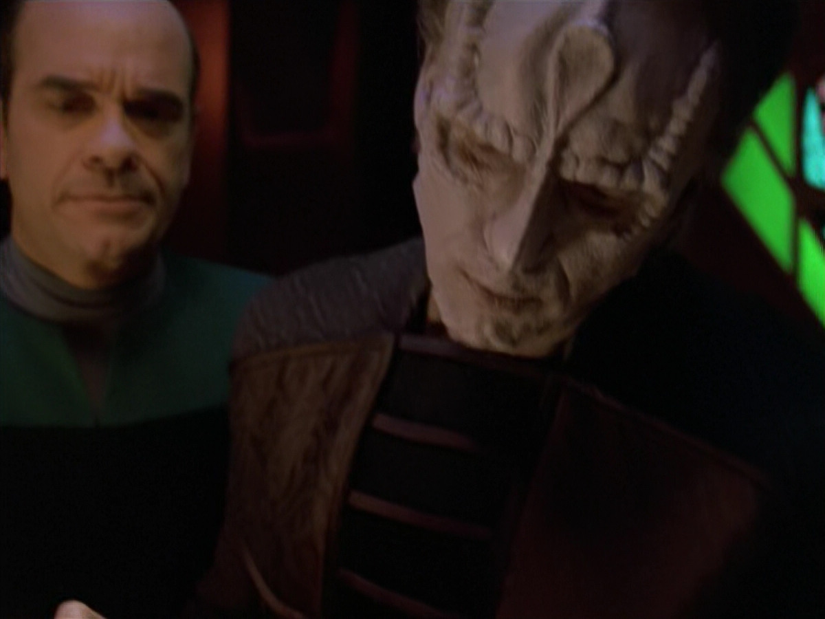 extant_StarTrek_VOY_5x08-NothingHuman_03095.jpg