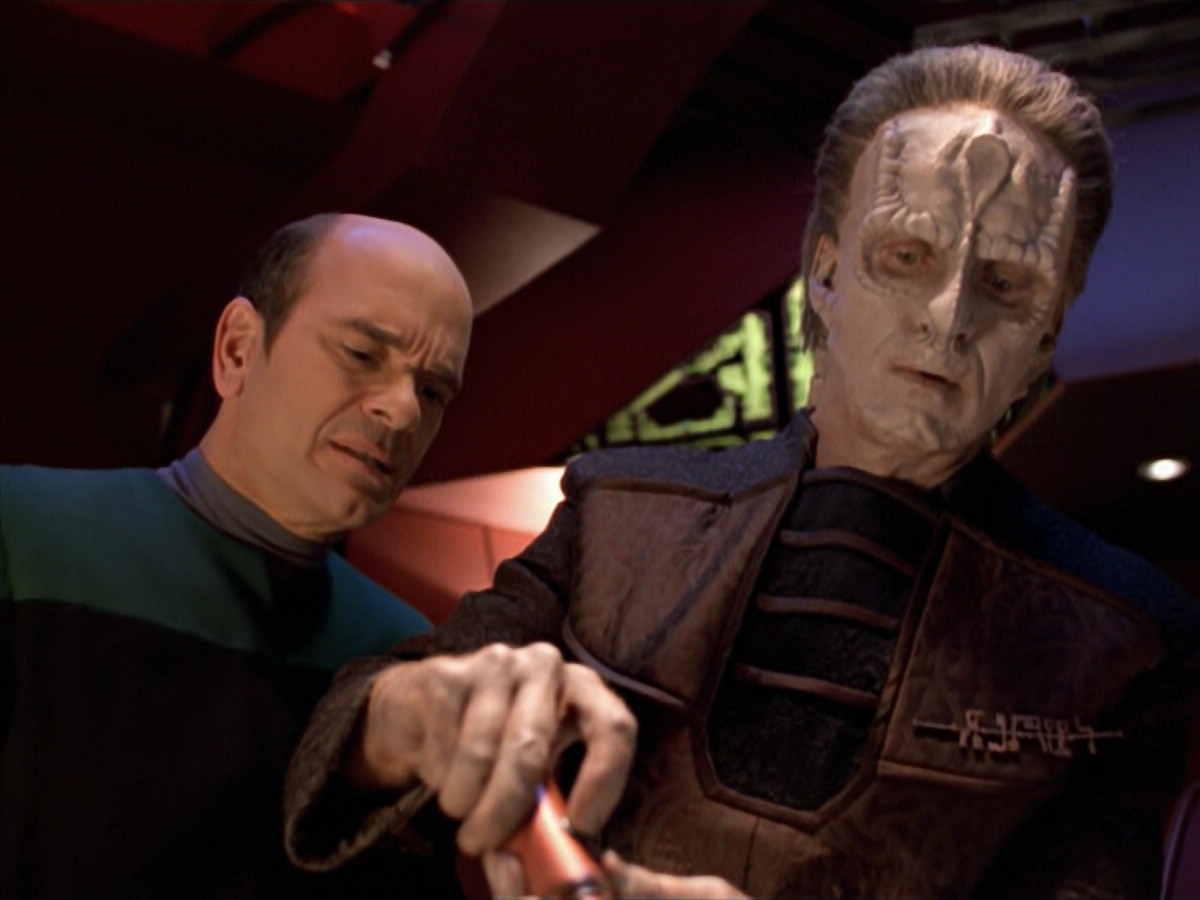 extant_StarTrek_VOY_5x08-NothingHuman_03100.jpg
