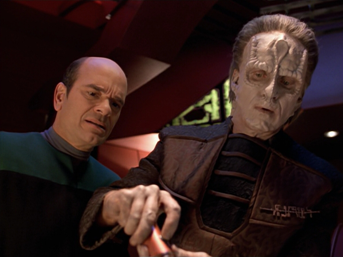extant_StarTrek_VOY_5x08-NothingHuman_03101.jpg