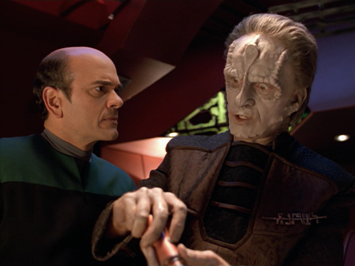 extant_StarTrek_VOY_5x08-NothingHuman_03133.jpg