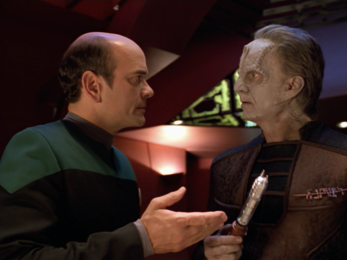 extant_StarTrek_VOY_5x08-NothingHuman_03155.jpg
