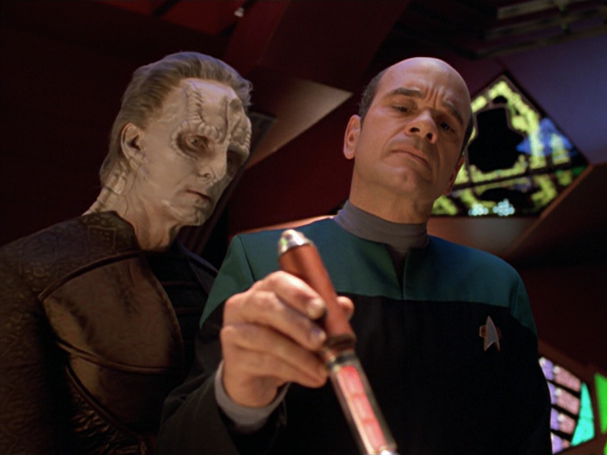 extant_StarTrek_VOY_5x08-NothingHuman_03172.jpg