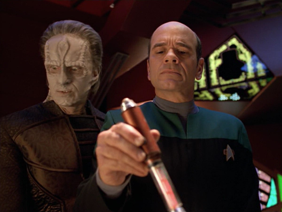 extant_StarTrek_VOY_5x08-NothingHuman_03175.jpg
