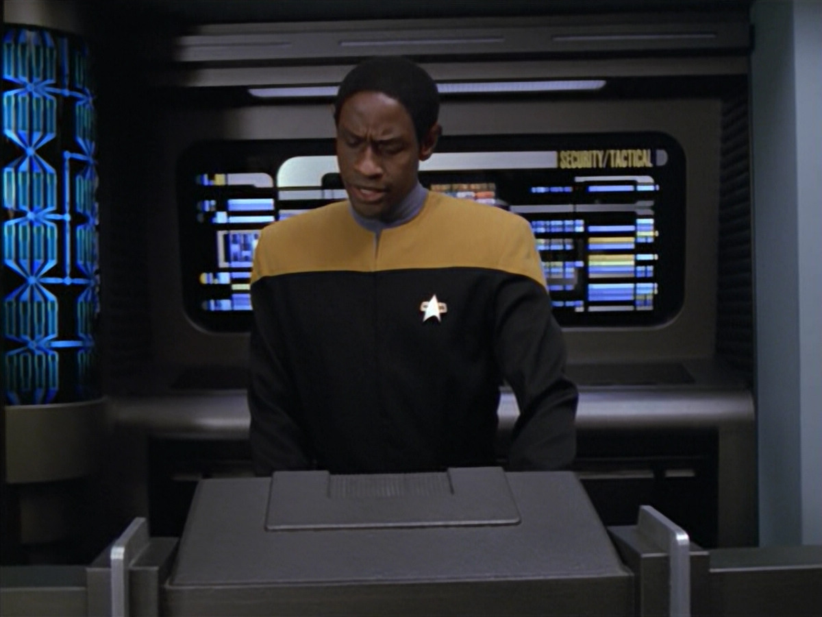 extant_StarTrek_VOY_5x08-NothingHuman_03178.jpg