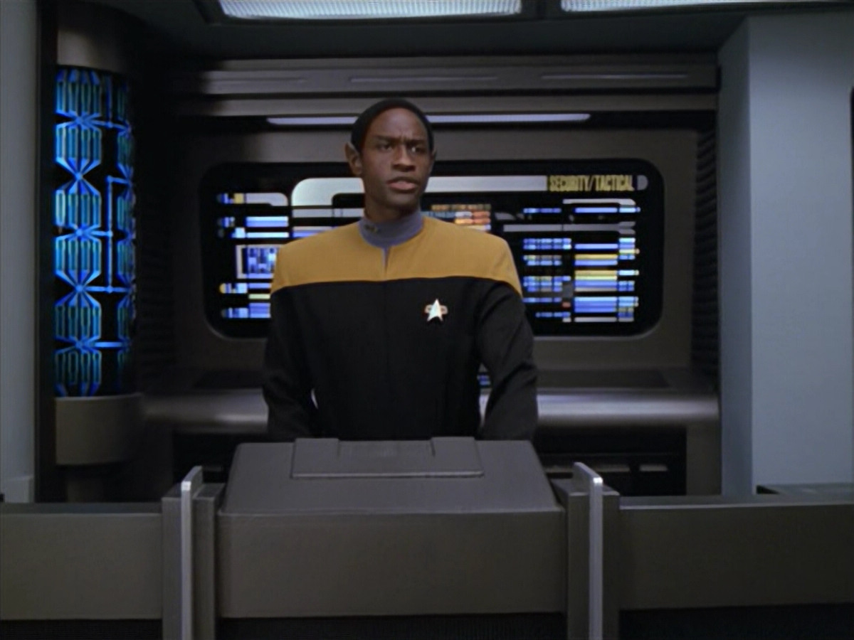 extant_StarTrek_VOY_5x08-NothingHuman_03180.jpg