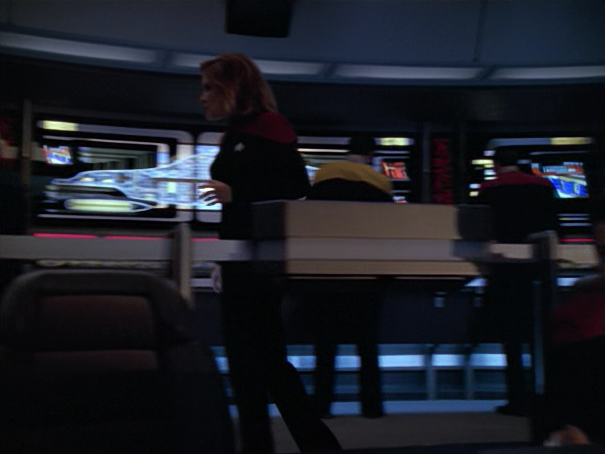 extant_StarTrek_VOY_5x08-NothingHuman_03223.jpg