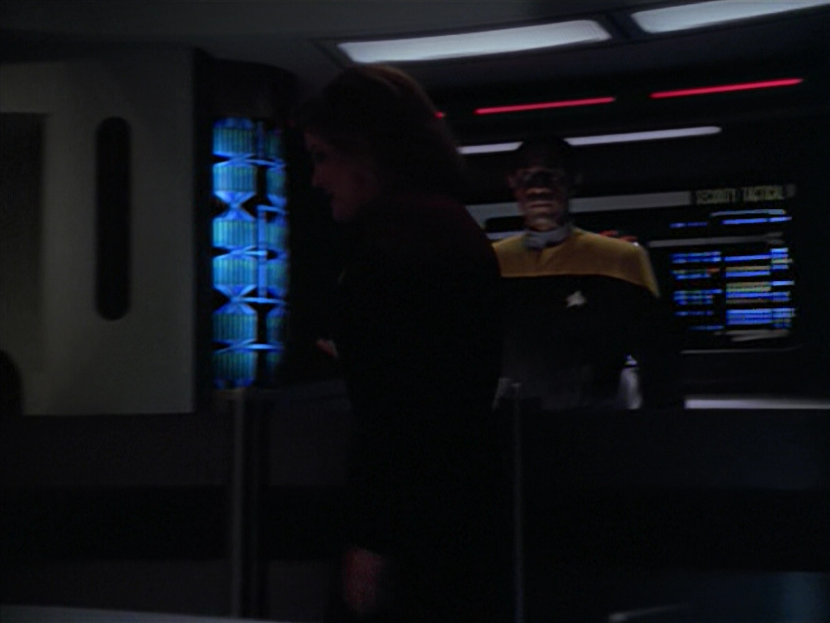 extant_StarTrek_VOY_5x08-NothingHuman_03232.jpg