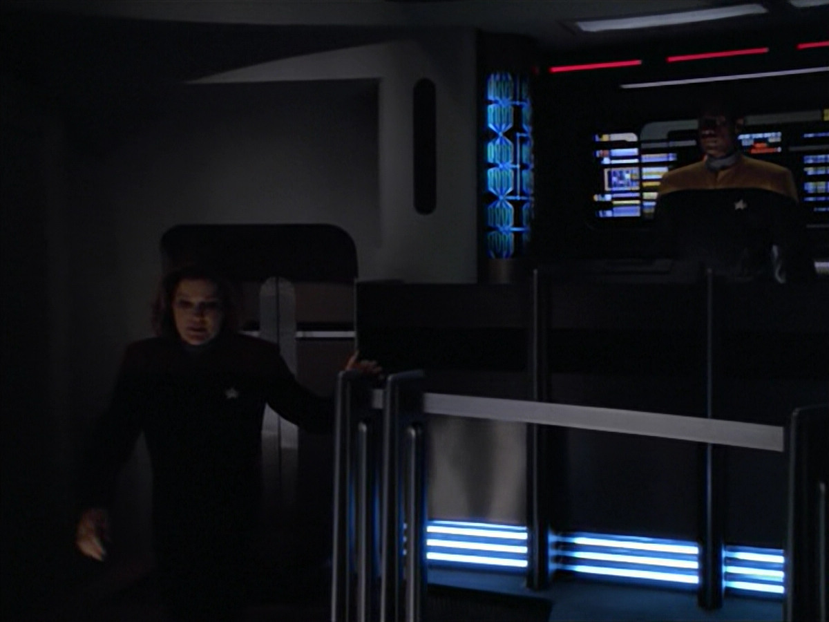 extant_StarTrek_VOY_5x08-NothingHuman_03235.jpg