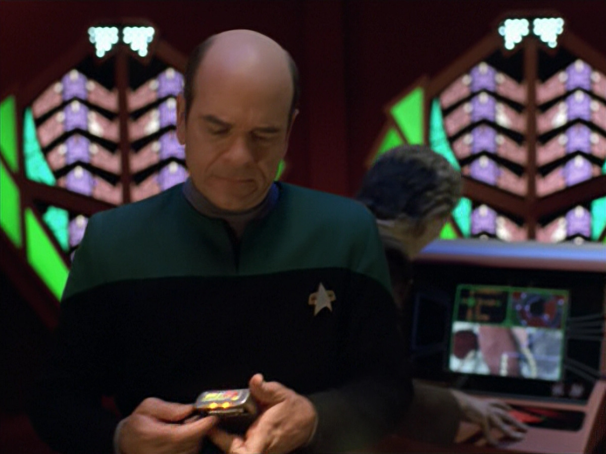 extant_StarTrek_VOY_5x08-NothingHuman_03249.jpg