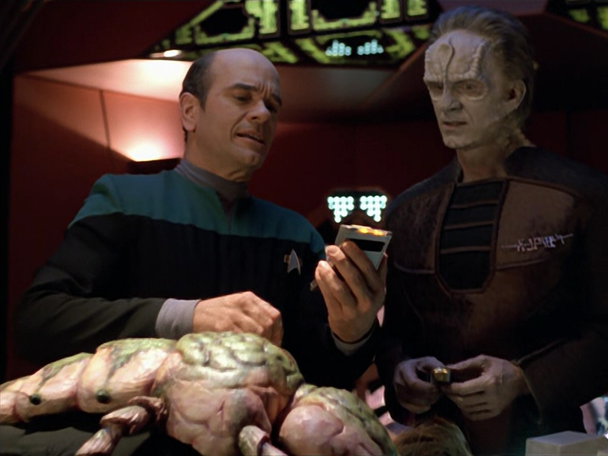 extant_StarTrek_VOY_5x08-NothingHuman_03290.jpg