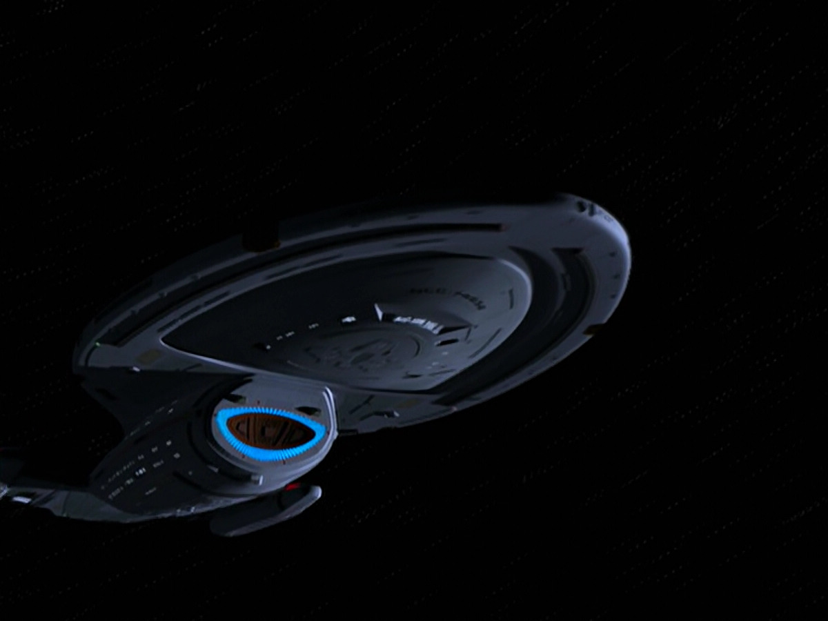 extant_StarTrek_VOY_5x08-NothingHuman_03325.jpg